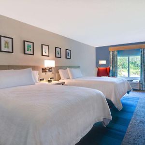 Queen Room Two Queen Beds